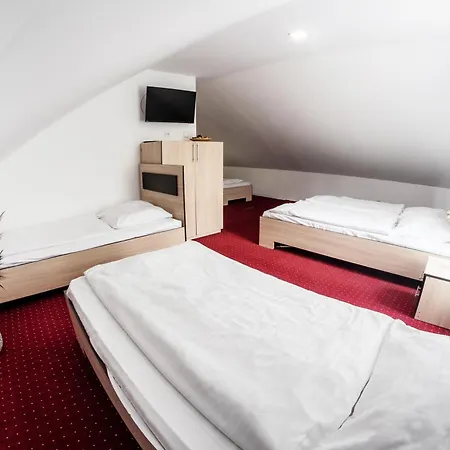 Pipash Hotel