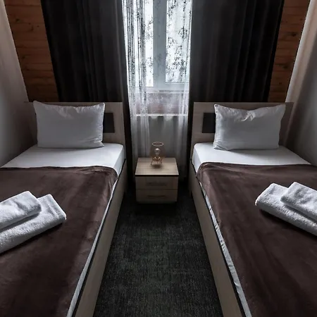 Pipash Hotel *
