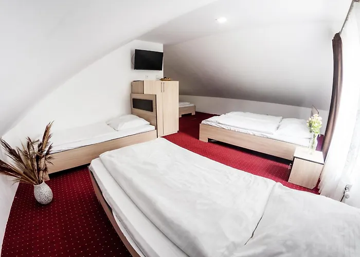 Pipash Hotel