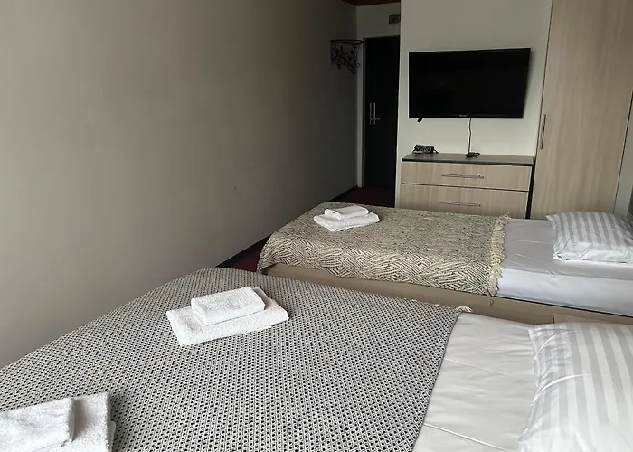 Pipash Hotel